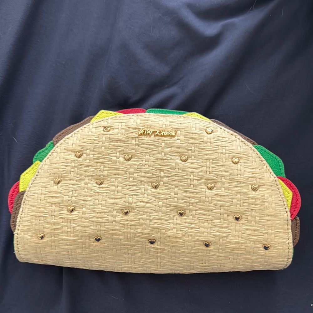Kate Spade Beige Taco Clutch